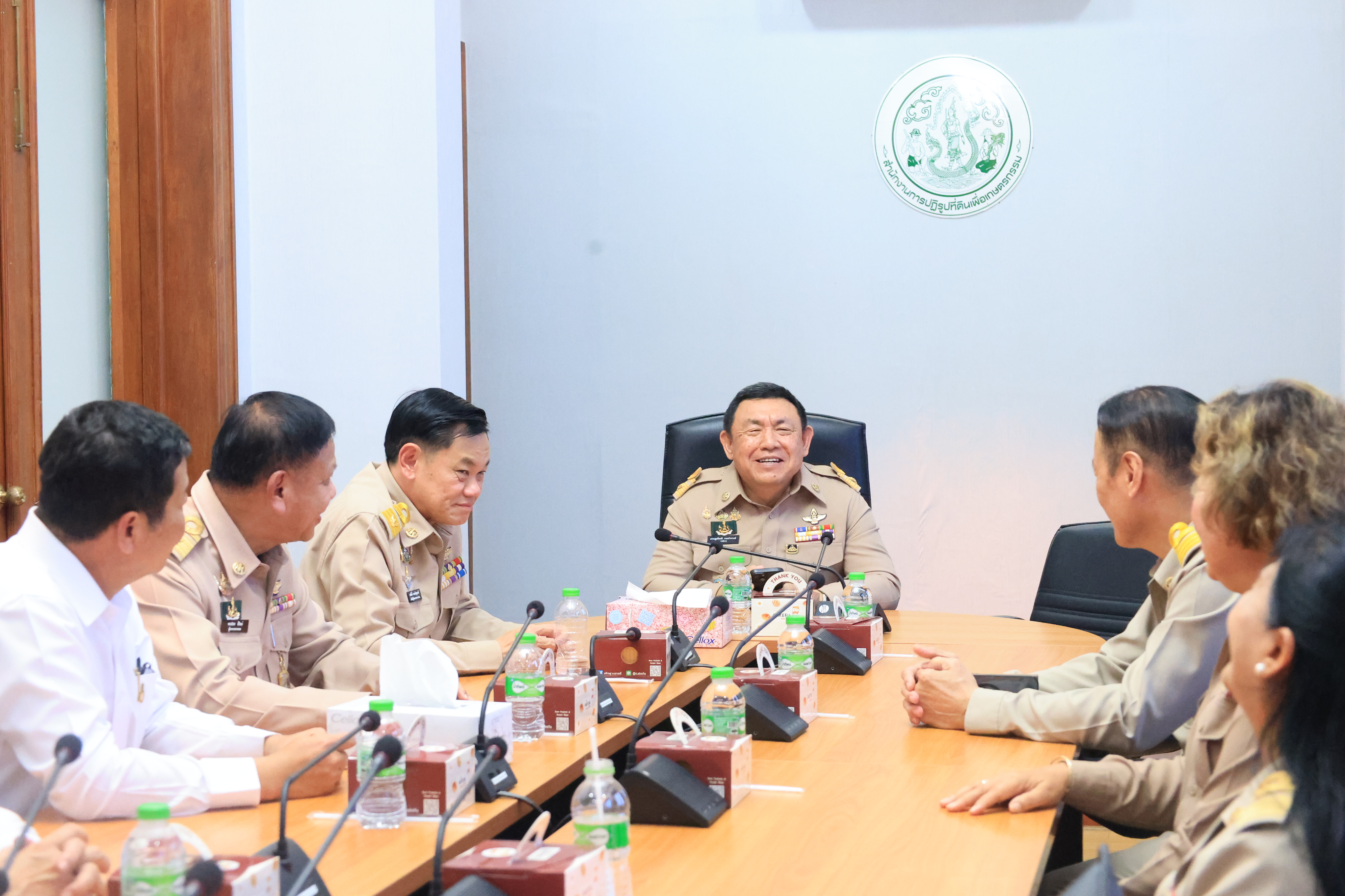 title - ส.ป.ก. แสดงมุทิตาจิต “เกษียณอย่างภาคภูมิ สานต่อความผูกพัน” เชิดชูเกียรติผู้เกษียณ ประจำปี 2569